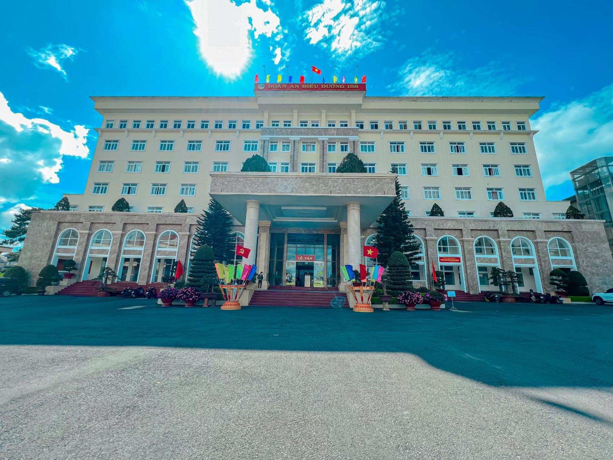 Khach San Doan 198 Da Lat Hotel Khu Chi Lang ภายนอก รูปภาพ