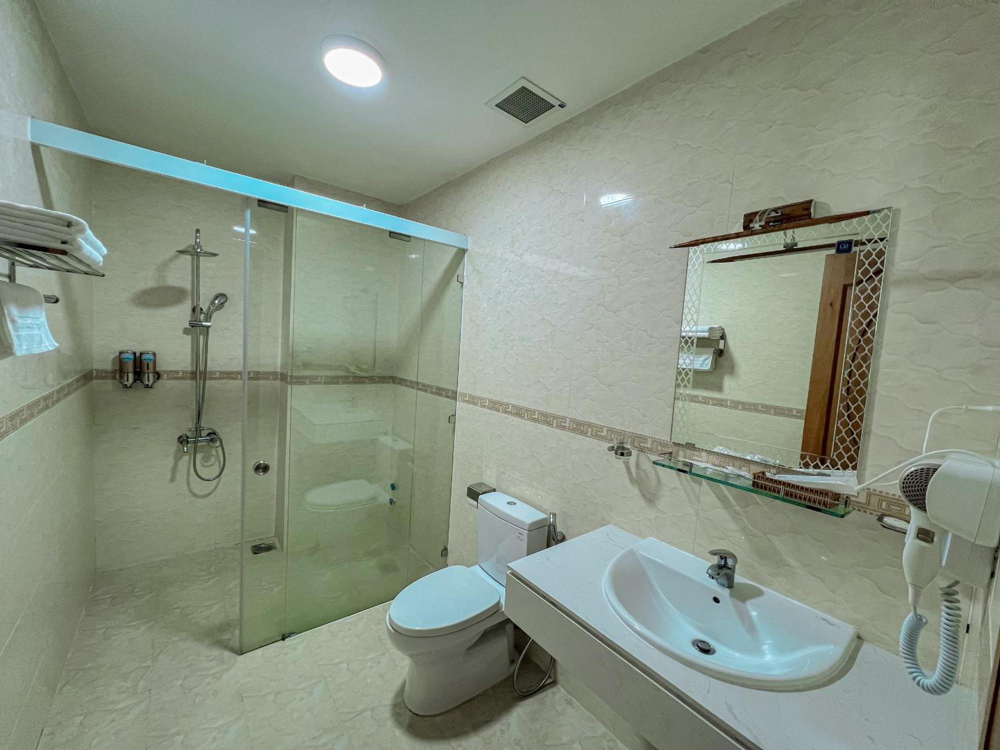 Khach San Doan 198 Da Lat Hotel Khu Chi Lang ภายนอก รูปภาพ